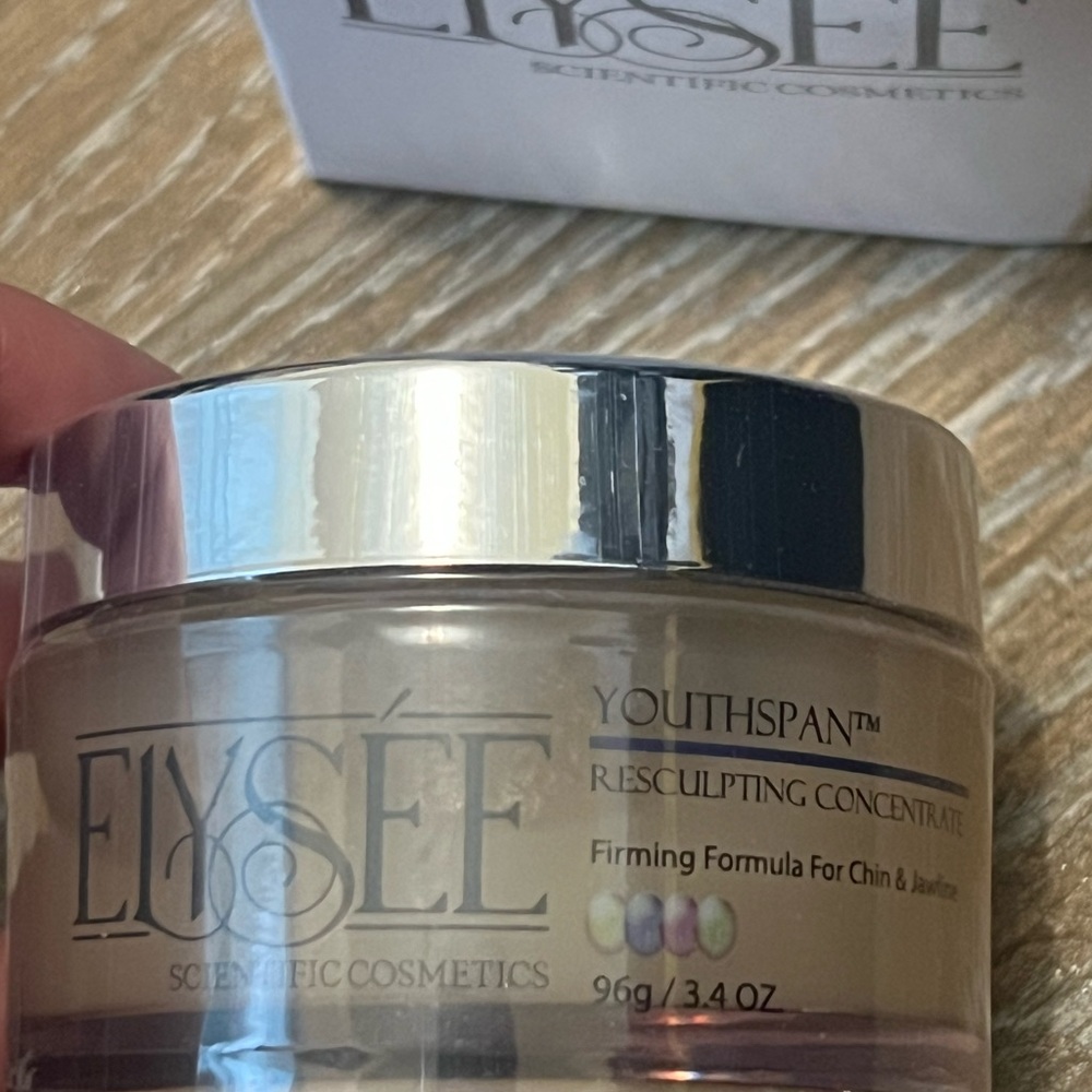 Elysée Skincare Set Includes 6 Items Factory Sealed - Picture 2 of 8